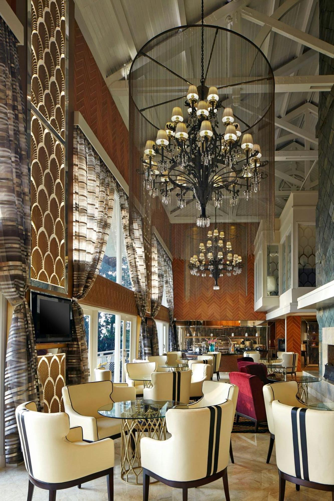Sheraton Bandung Hotel & Towers Esterno foto