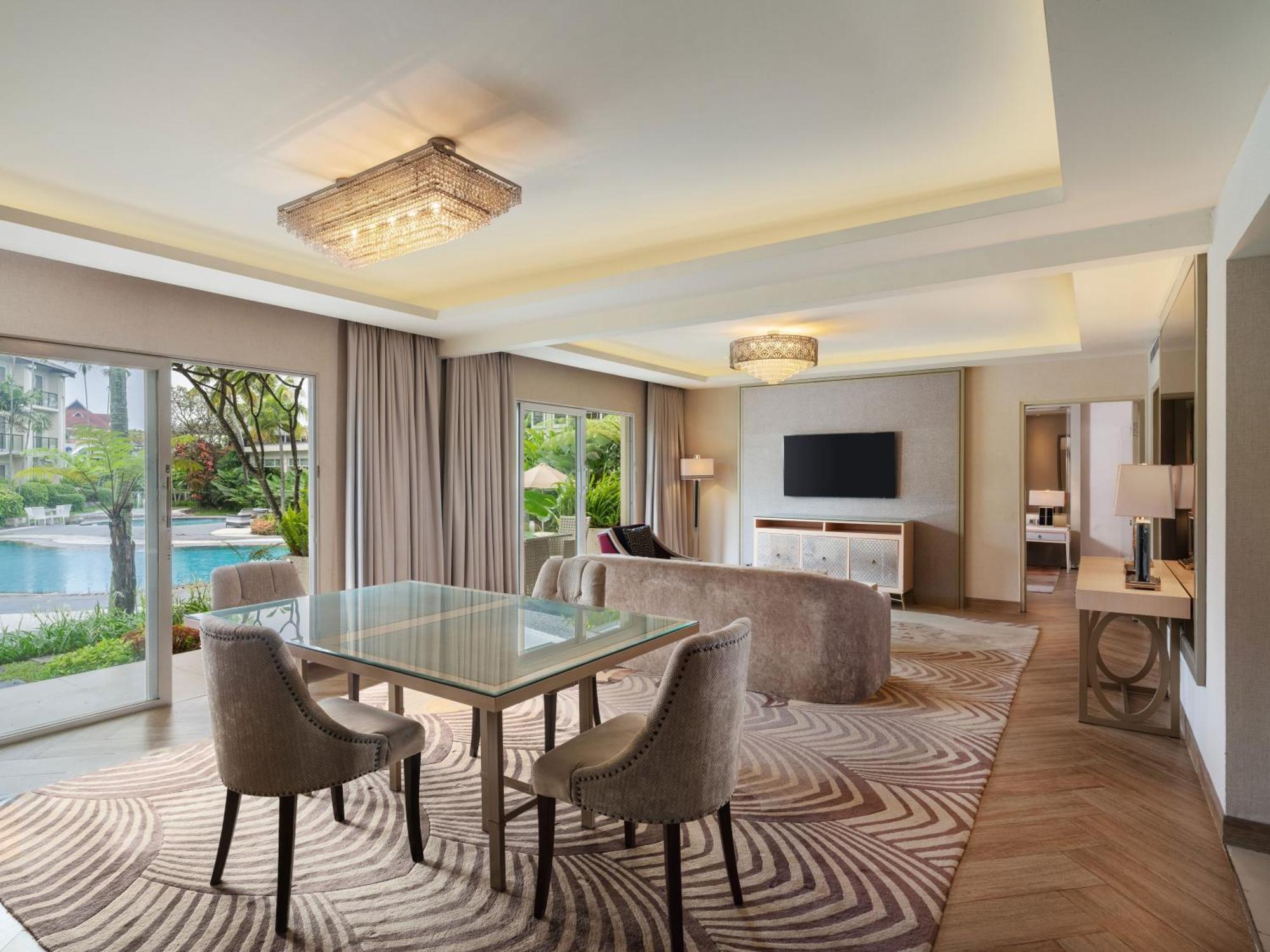 Sheraton Bandung Hotel & Towers Esterno foto