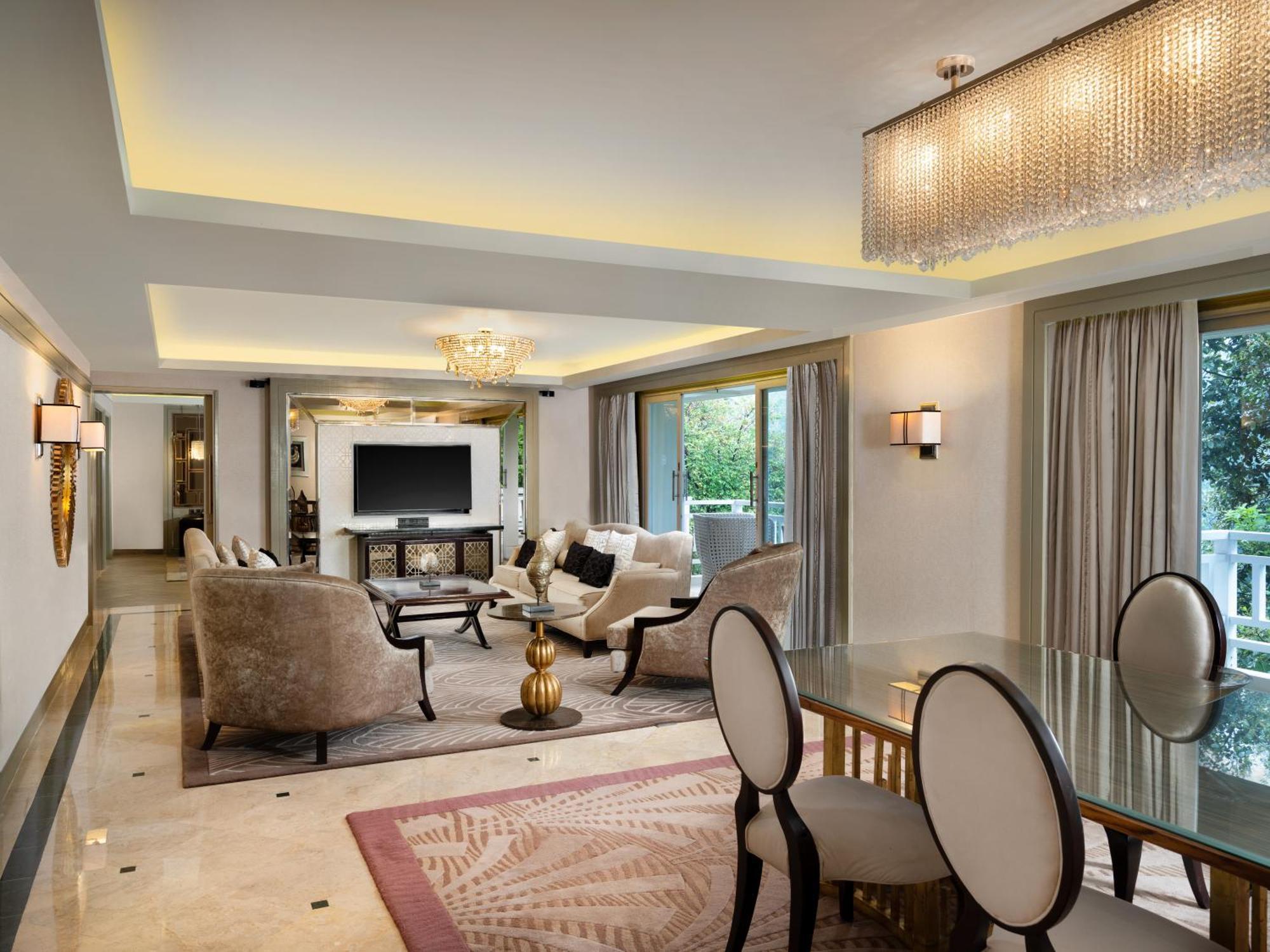 Sheraton Bandung Hotel & Towers Esterno foto