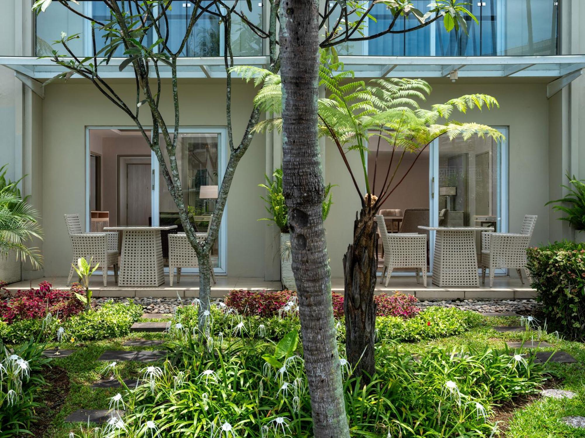 Sheraton Bandung Hotel & Towers Esterno foto